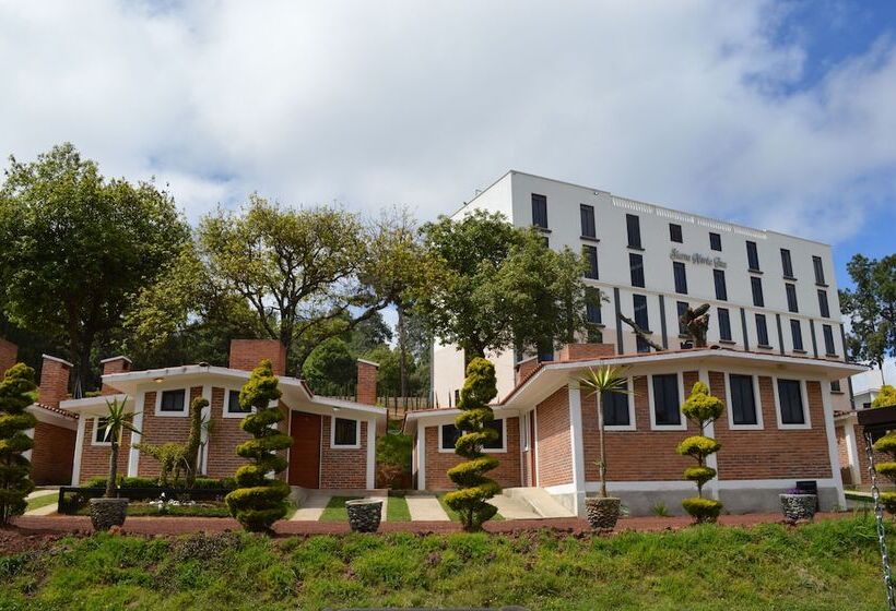 ホテル Sierra Norte Inn