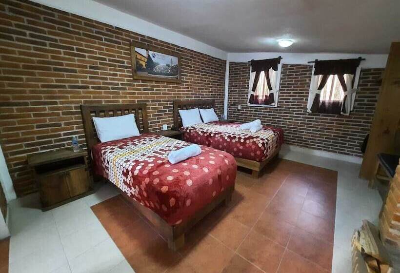 ホテル Sierra Norte Inn