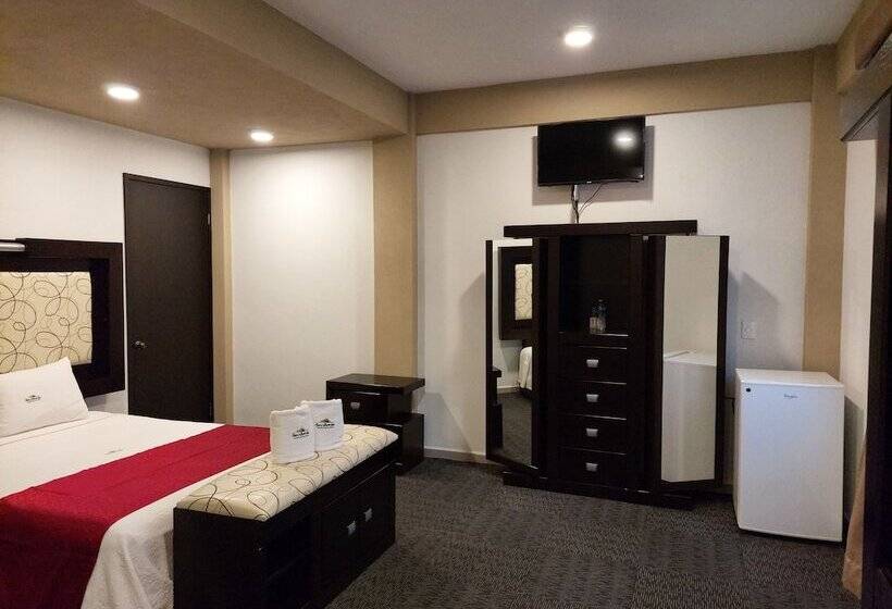 ホテル Sierra Norte Inn