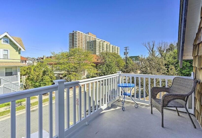 Idyllic Atlantic City Home 1 Block To Beach