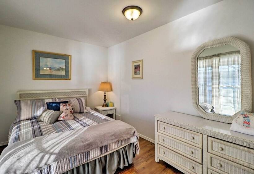 Lakefront Delta Cottage W/ Views, Canoe & Dock!