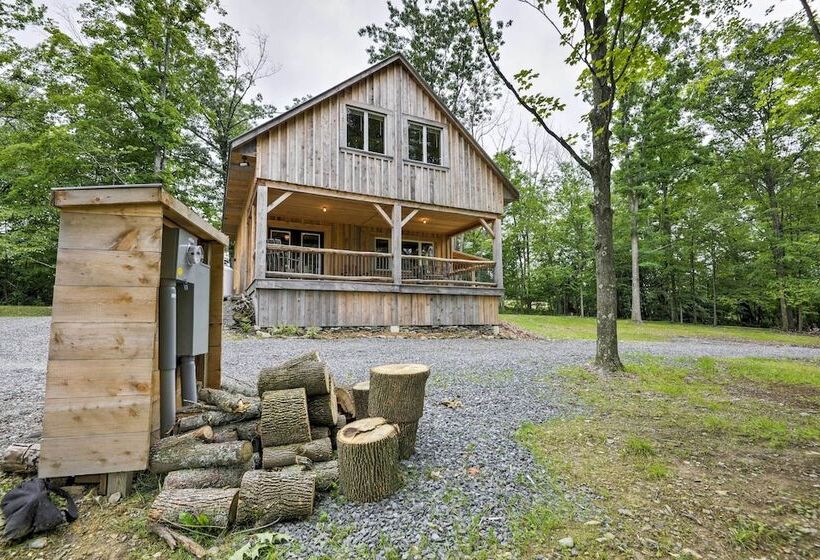 Lovely Ulster Cabin W/ Hot Tub, Fire Pit & 3 Ponds