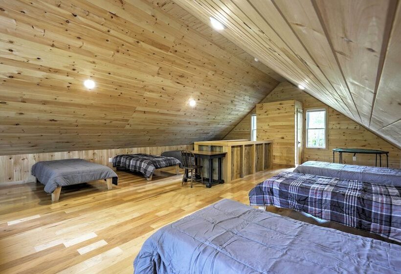 Lovely Ulster Cabin W/ Hot Tub, Fire Pit & 3 Ponds