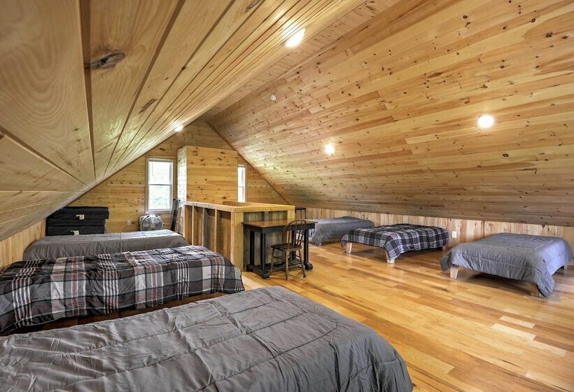 Lovely Ulster Cabin W/ Hot Tub, Fire Pit & 3 Ponds