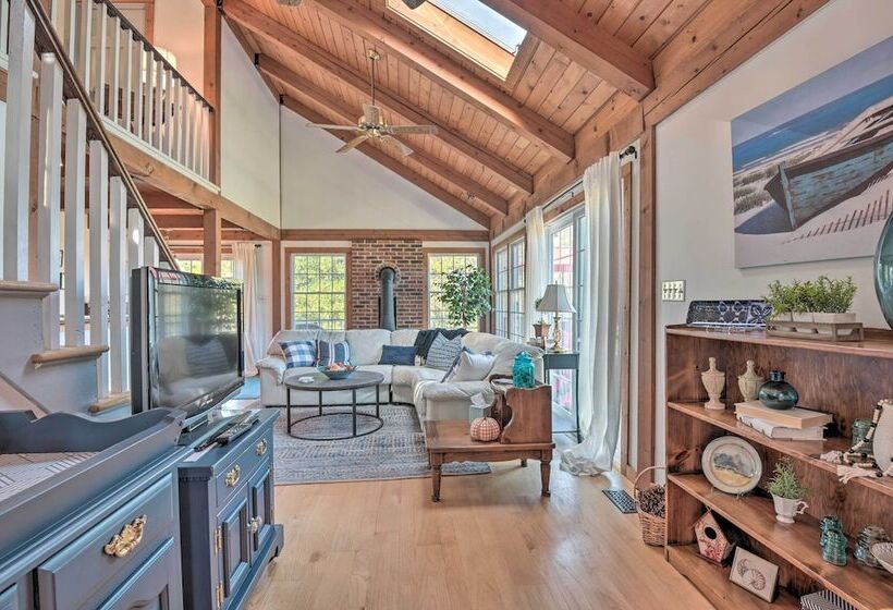 Lovettsville Cottage In Heart Of Wine Country