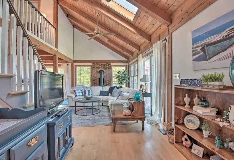 Lovettsville Cottage In Heart Of Wine Country