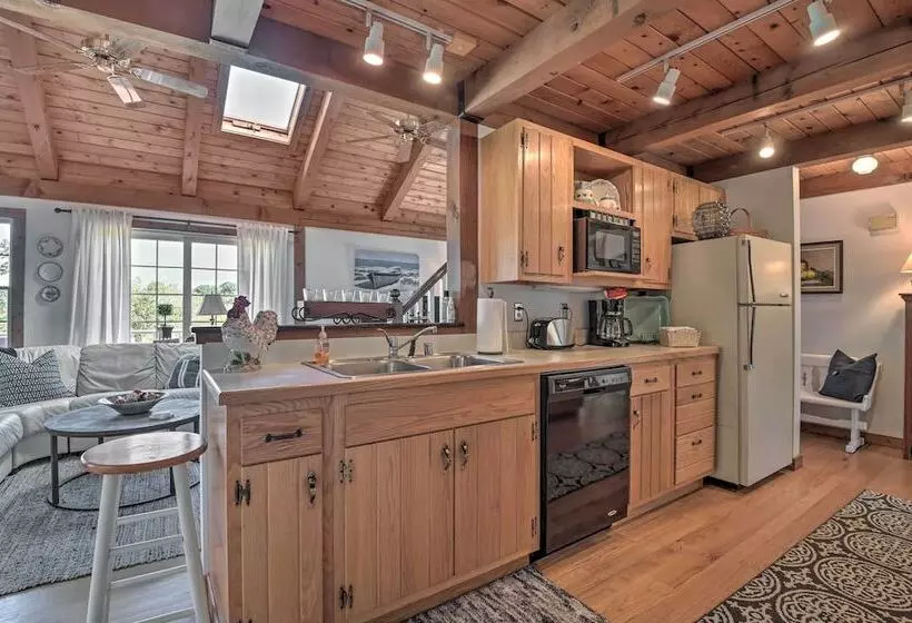 Lovettsville Cottage In Heart Of Wine Country