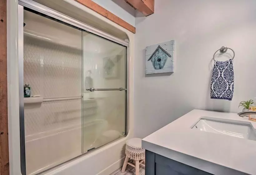 Lovettsville Cottage In Heart Of Wine Country