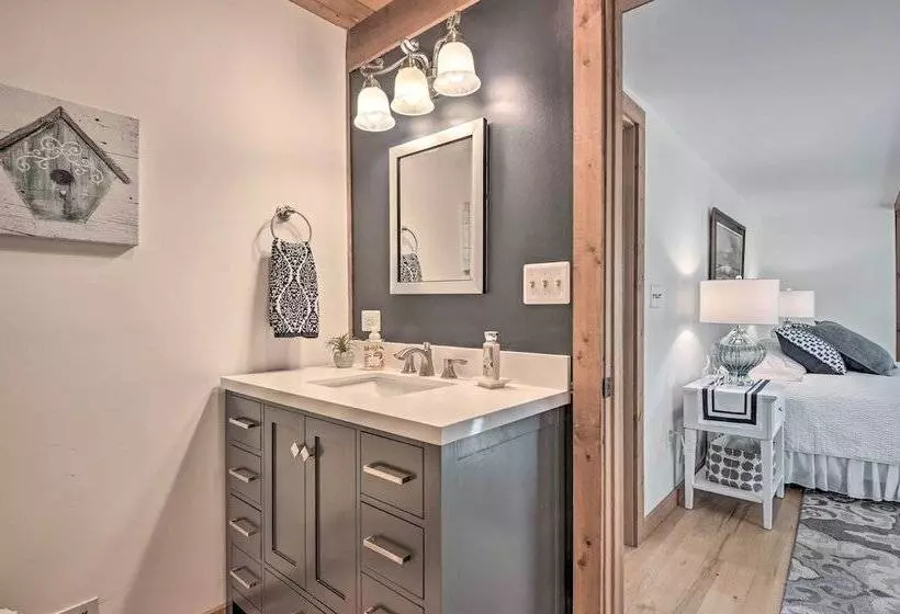 Lovettsville Cottage In Heart Of Wine Country