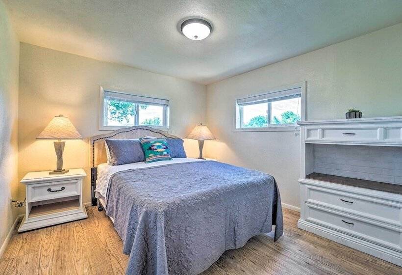 Modern Cortez Mountain Retreat W/ Yard & View