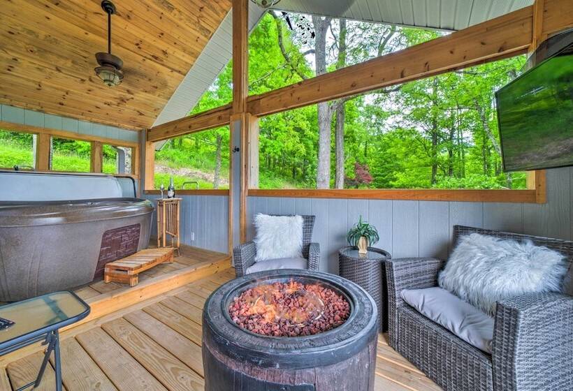 Mtn Treehouse W/ Fire Pit, Breathtaking Views