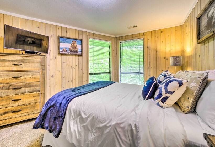 Mtn Treehouse W/ Fire Pit, Breathtaking Views