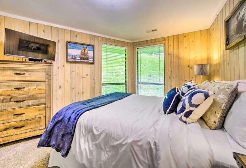 Mtn Treehouse W/ Fire Pit, Breathtaking Views