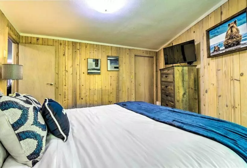 Mtn Treehouse W/ Fire Pit, Breathtaking Views