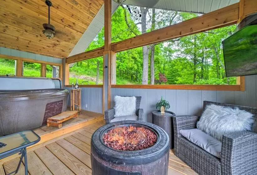 Mtn Treehouse W/ Fire Pit, Breathtaking Views