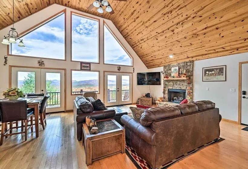 Murphy Cabin W/ Fire Pit & Stunning Mtn Views