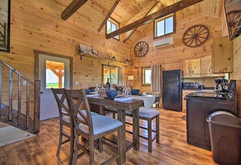 Cabin On 35 Acre Farm In Blanchardville W/ Trails!