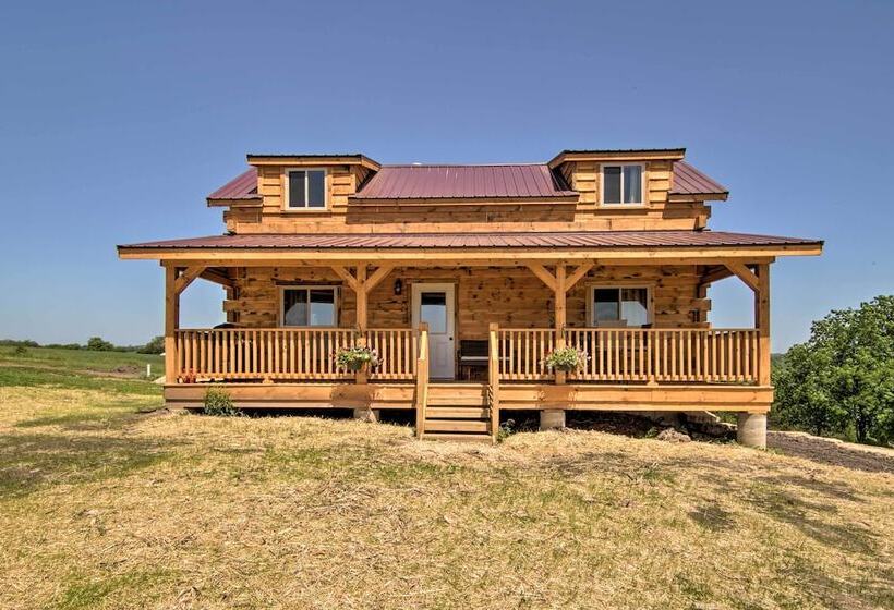 Cabin On 35 Acre Farm In Blanchardville W/ Trails!