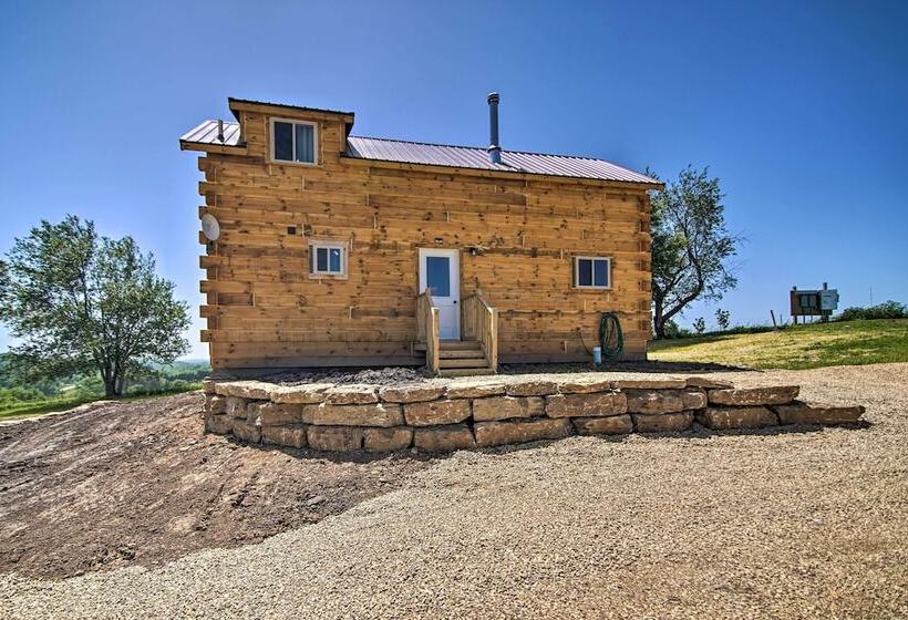 Cabin On 35 Acre Farm In Blanchardville W/ Trails!