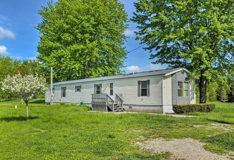 Peaceful Mi Home On 1 Acre: Pets Welcome!