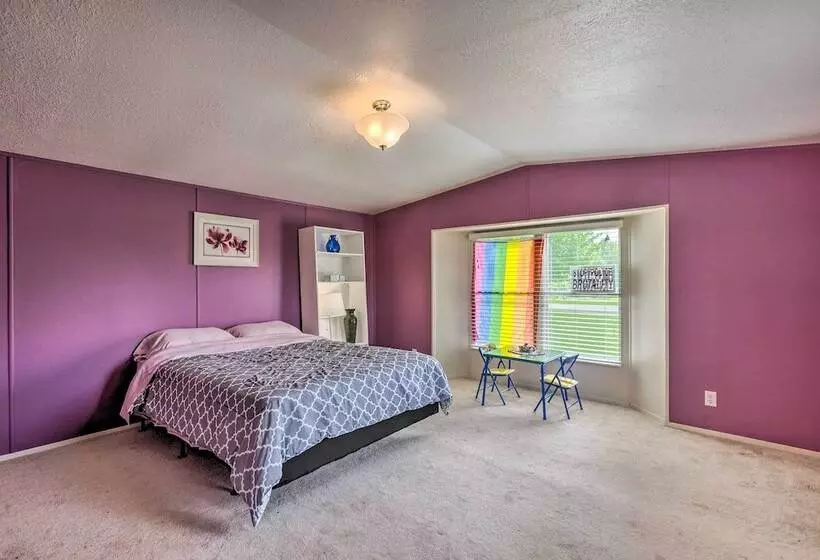 Peaceful Mi Home On 1 Acre: Pets Welcome!