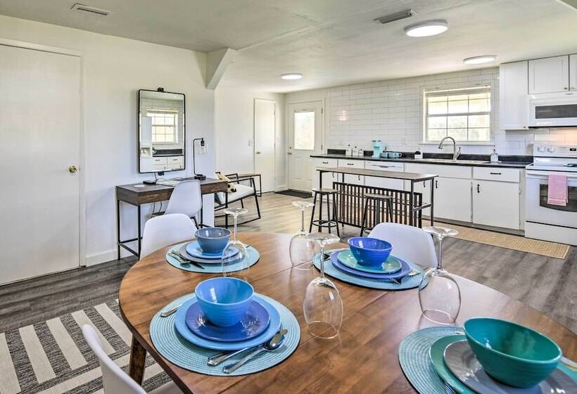 Peaceful Southern Countryside Escape W/ Porch