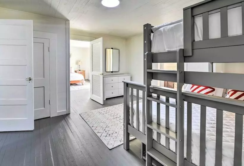 Peaceful Southern Countryside Escape W/ Porch