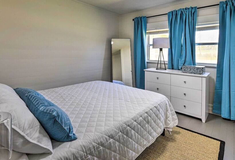 Peaceful Southern Countryside Escape W/ Porch