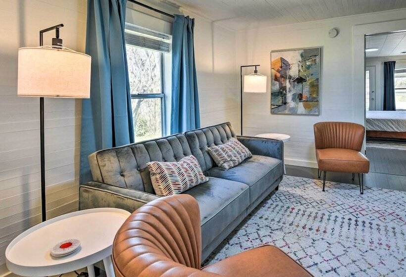 Peaceful Southern Countryside Escape W/ Porch