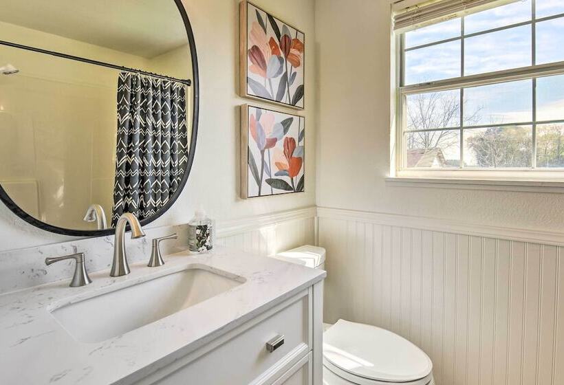 Peaceful Southern Countryside Escape W/ Porch