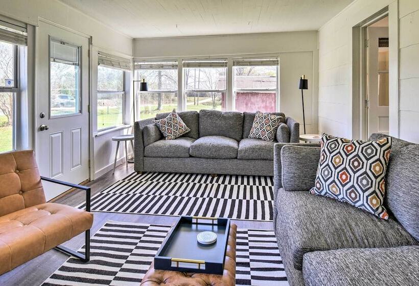 Peaceful Southern Countryside Escape W/ Porch