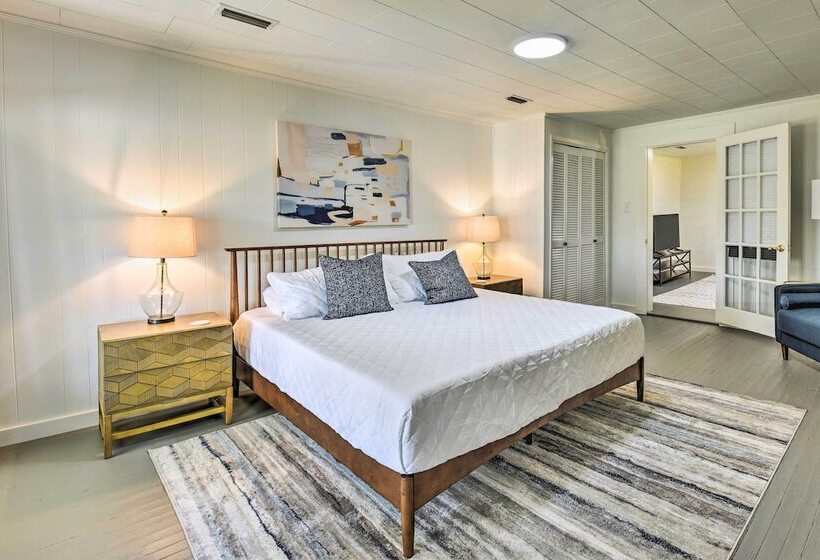 Peaceful Southern Countryside Escape W/ Porch