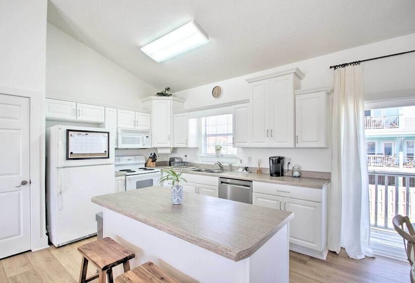 Pensacola Beach Home: 1 Block To Beach Access