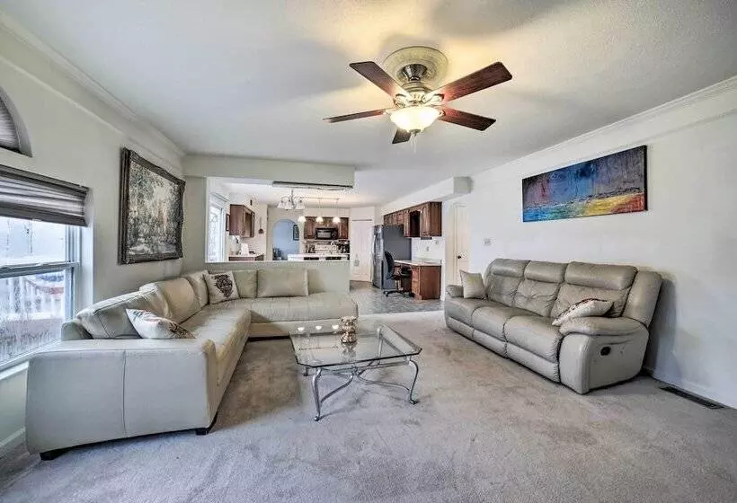 Pet Friendly Apollo Home W/ Furnished Deck!