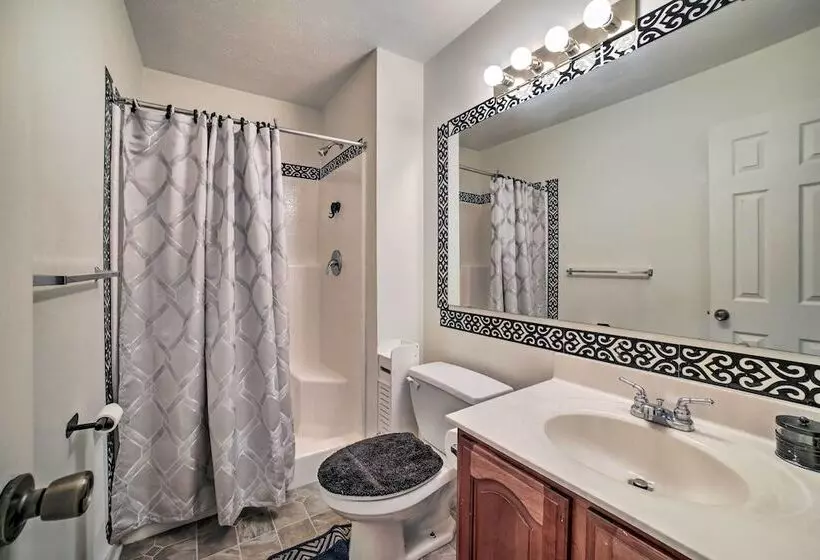 Pet Friendly Apollo Home W/ Furnished Deck!