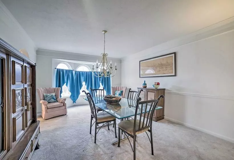 Pet Friendly Apollo Home W/ Furnished Deck!