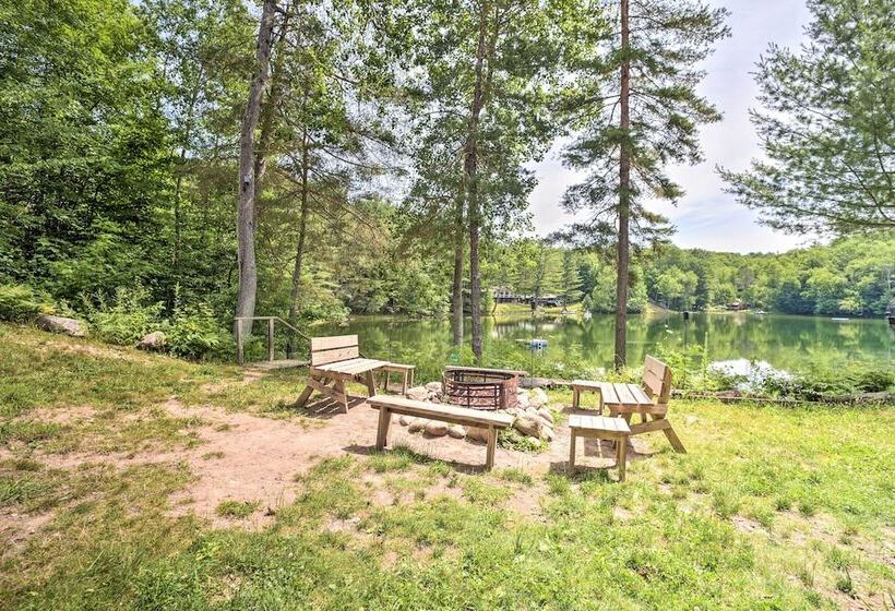 Adirondack Cabin On Private Lake Near Glenfield!