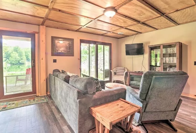 Adirondack Cabin On Private Lake Near Glenfield!