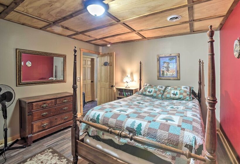 Adirondack Cabin On Private Lake Near Glenfield!