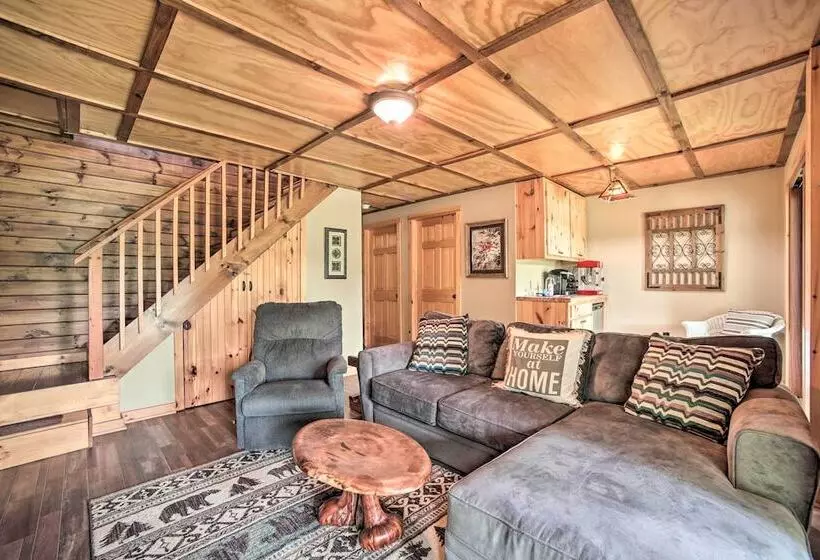 Adirondack Cabin On Private Lake Near Glenfield!