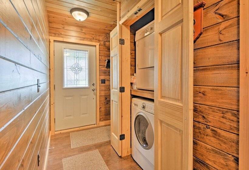 Adirondack Cabin On Private Lake Near Glenfield!