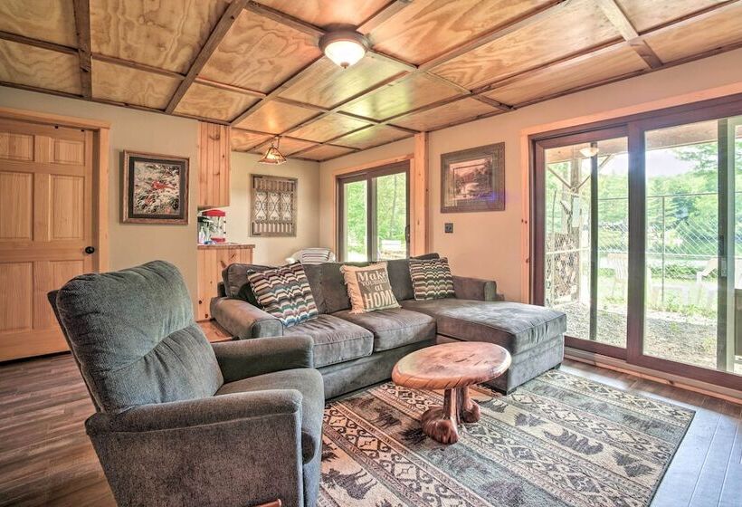 Adirondack Cabin On Private Lake Near Glenfield!