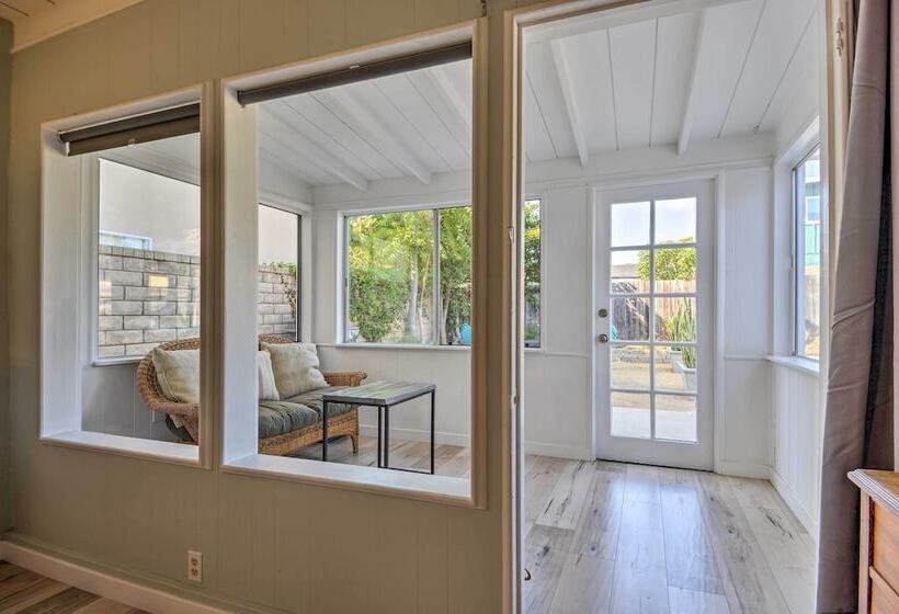 Remodeled Ventura Beach Home With Yard & Fire Pit!