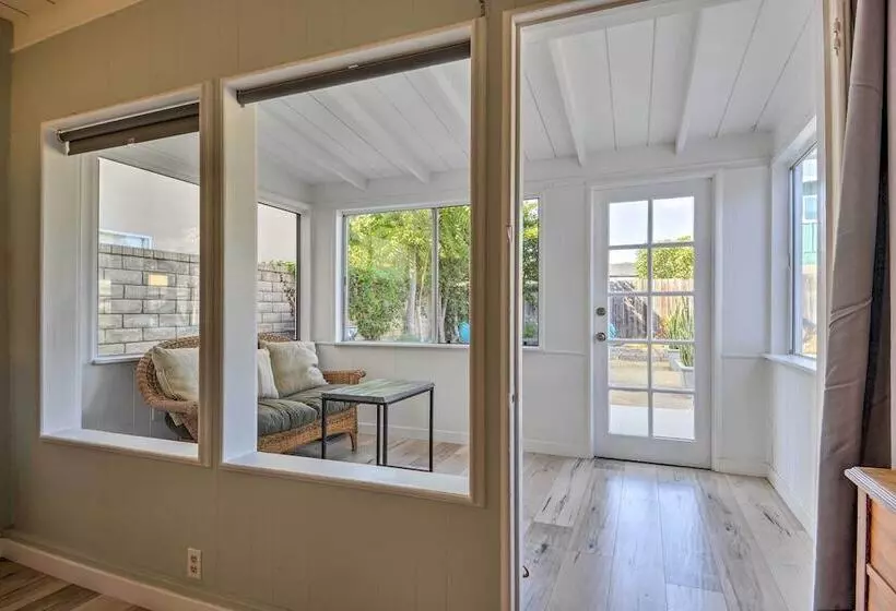 Remodeled Ventura Beach Home With Yard & Fire Pit!