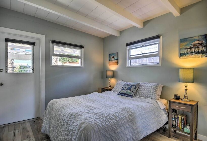 Remodeled Ventura Beach Home With Yard & Fire Pit!