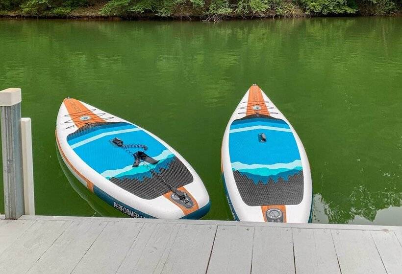 Lak Haus: Resort Style Home On Tims Ford Lake!