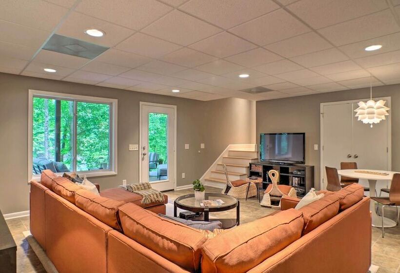 Lak Haus: Resort Style Home On Tims Ford Lake!