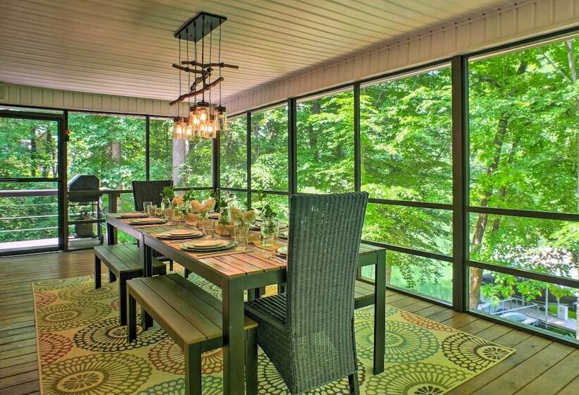 Lak Haus: Resort Style Home On Tims Ford Lake!