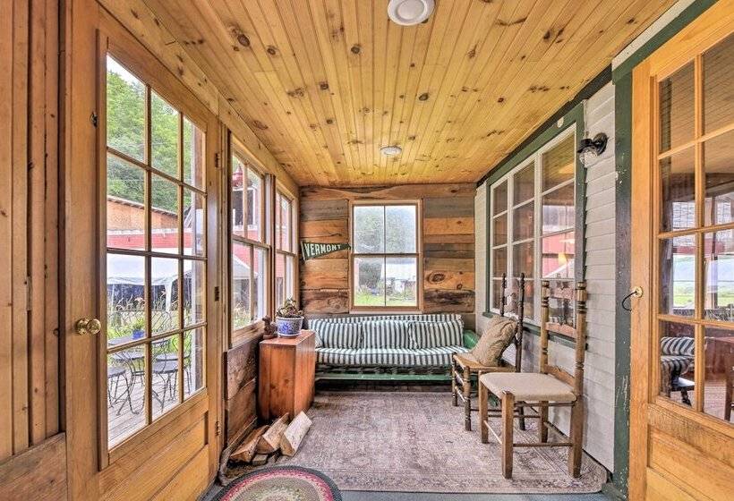 Rustic Roxbury Ski Farmhouse With Trails!