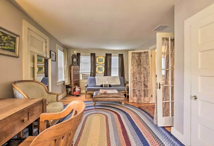 Rustic Roxbury Ski Farmhouse With Trails!